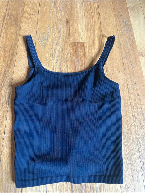 lululemon athletica Tops - lululemon athletica Black Ribbed Tank Top - Women's